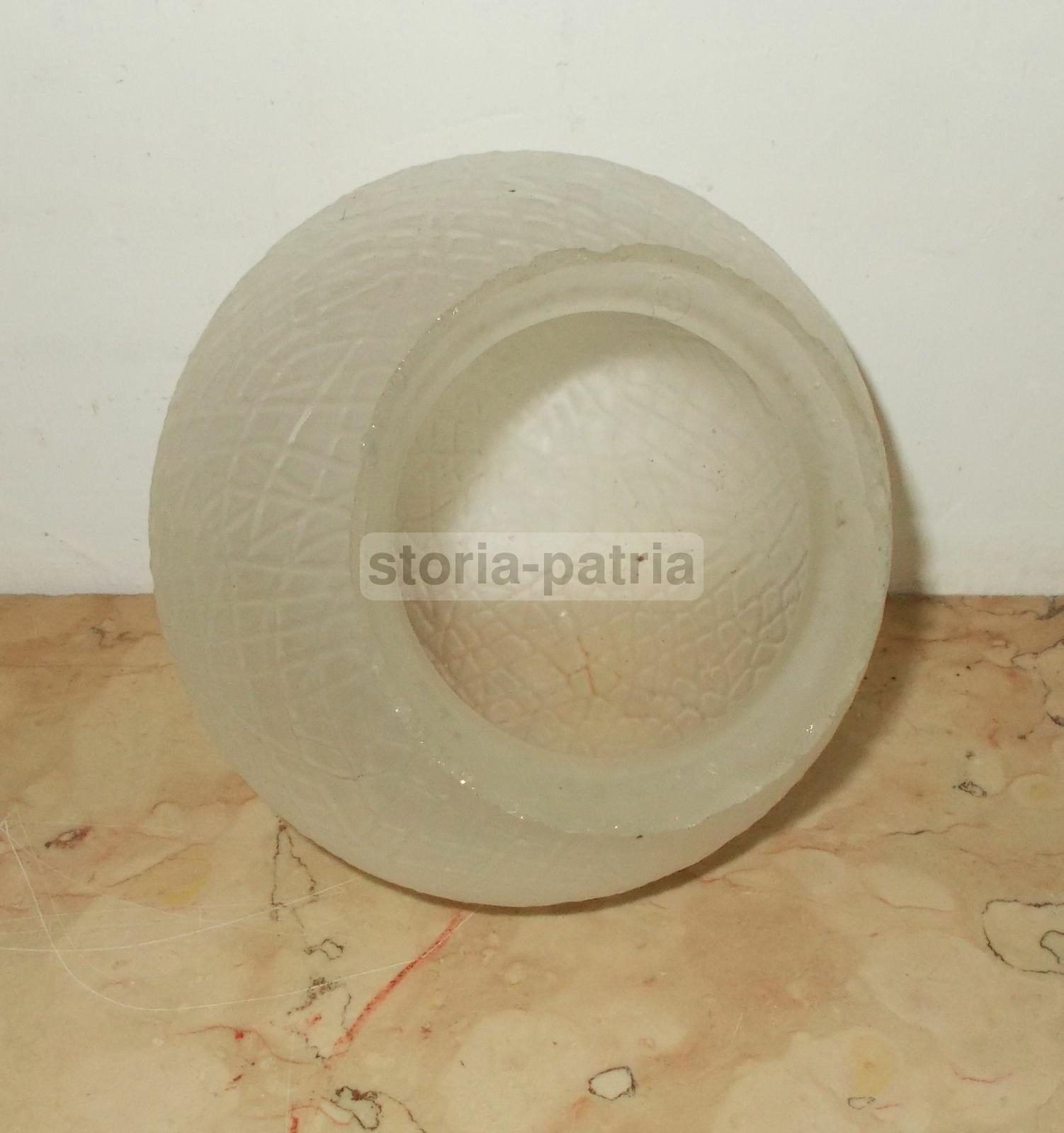 Antica Coppa Per Lampada, Vetro d'Epoca, Decorativa, Utilissima, Artistico Modellato immagine 2