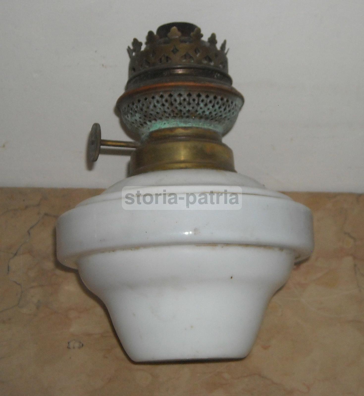 Antica Lampada, Vetro Opaline Bianco, Lume Da Collezione, d'Epoca, Kosmos Vulcan immagine 4