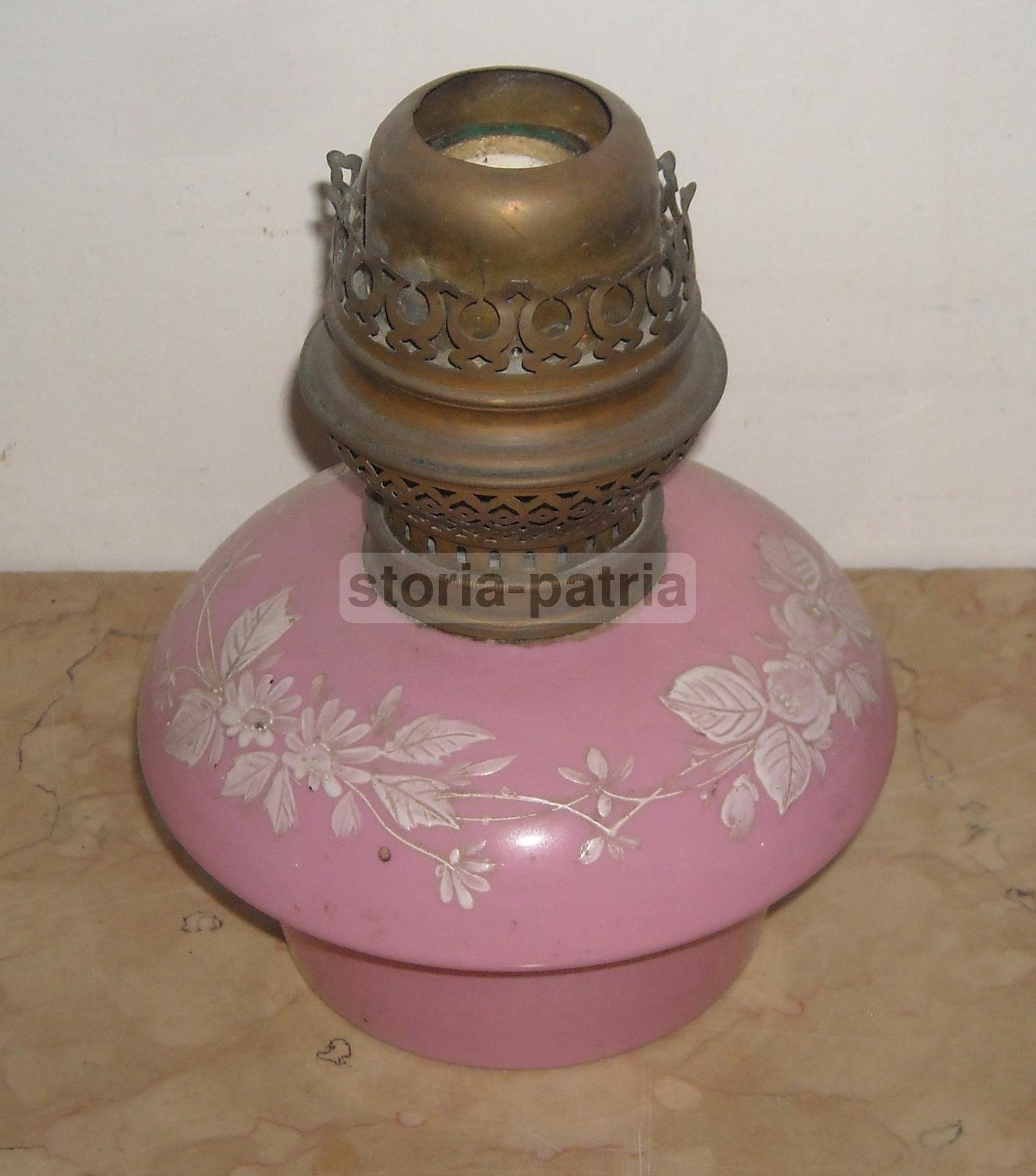Antica Lampada, Vetro Opaline Rosa, Artistico Decoro Floreale, Lume Da Collezione immagine 3