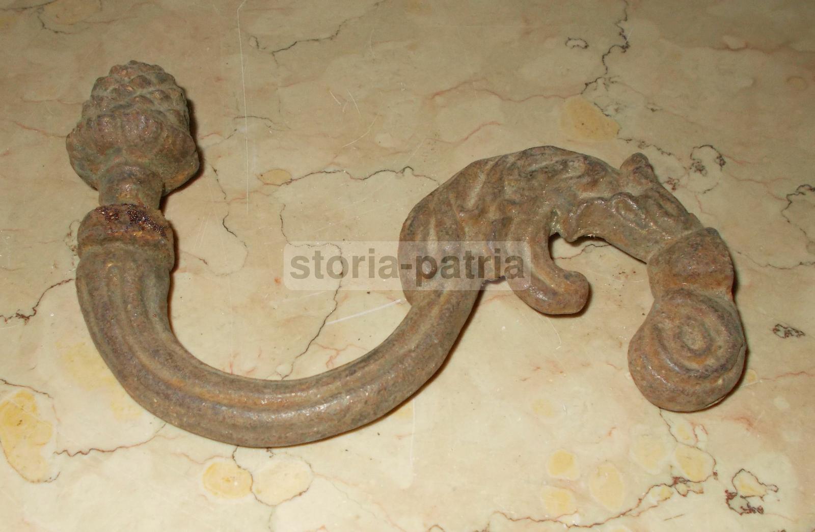Decorativo Ferro, Artistica Fusione, Con Piccola Pigna, Uso Applique O Per Tenda immagine 2