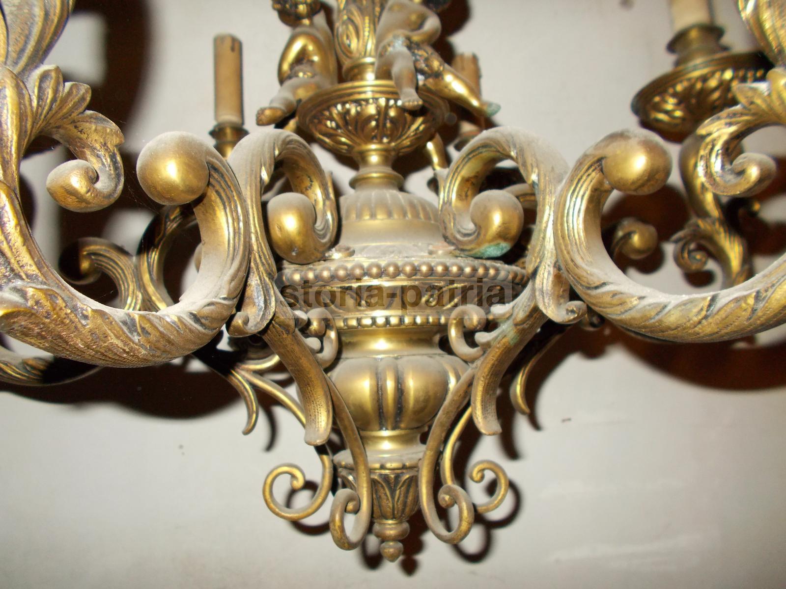 Decorativo Lampadario d'Epoca, Artistico, Ottone Massiccio, Con Puttini, Di Pregio immagine 4