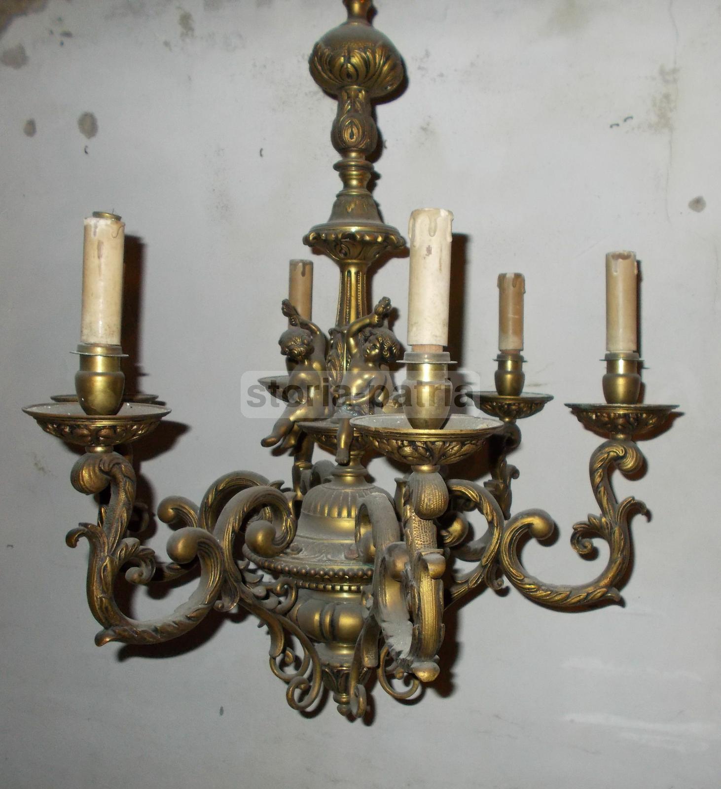 Decorativo Lampadario d'Epoca, Artistico, Ottone Massiccio, Con Puttini, Di Pregio immagine 5