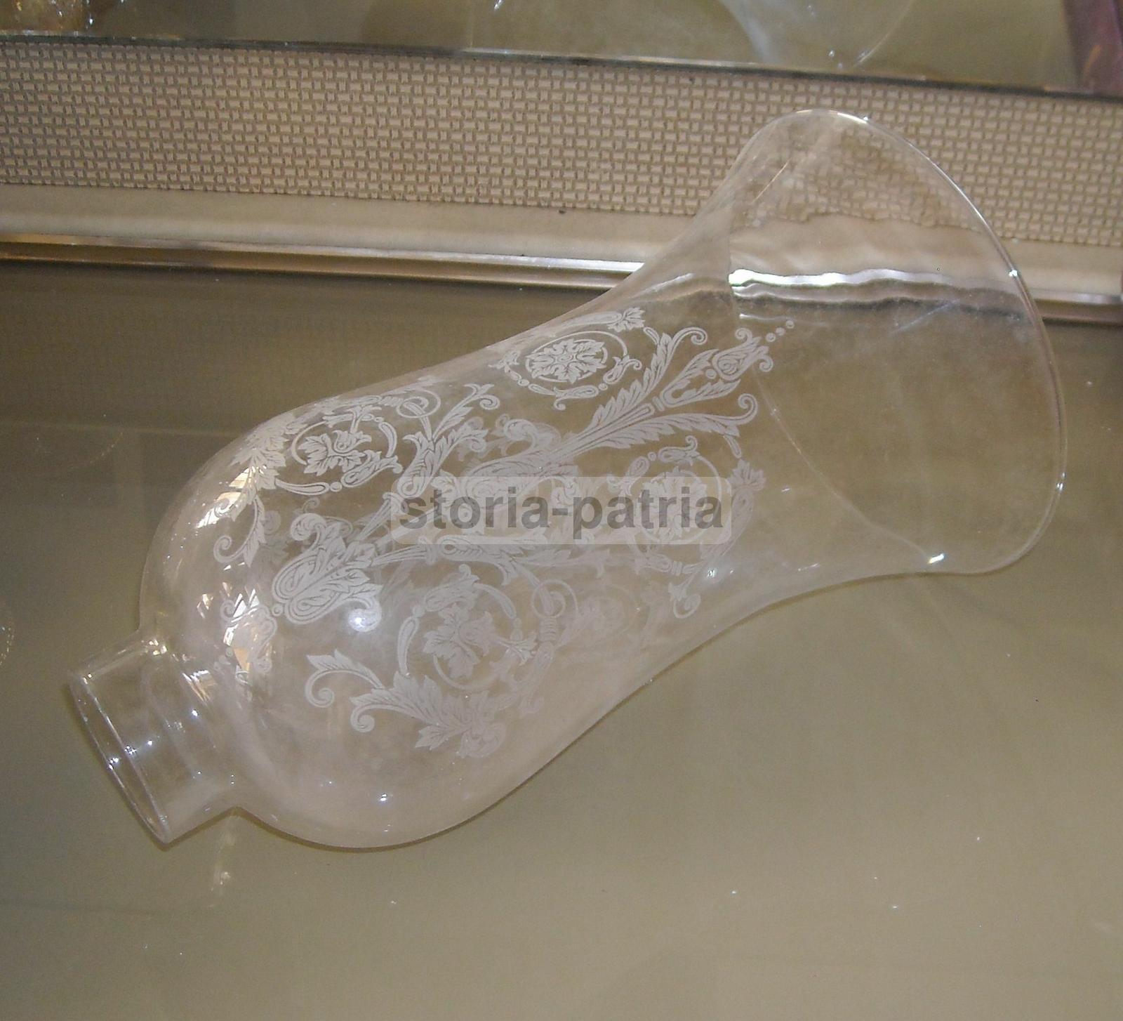 Lampade, Lampadari, Bellissima Coppa In Vetro, Artistici Motivi Decorativi, Utile immagine 1