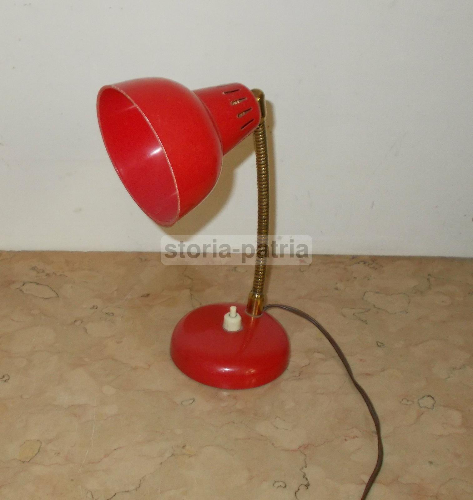 Modernariato, Design, Decorativa Lampada Da Scrivania O Comodino, Plastica Rossa immagine 6
