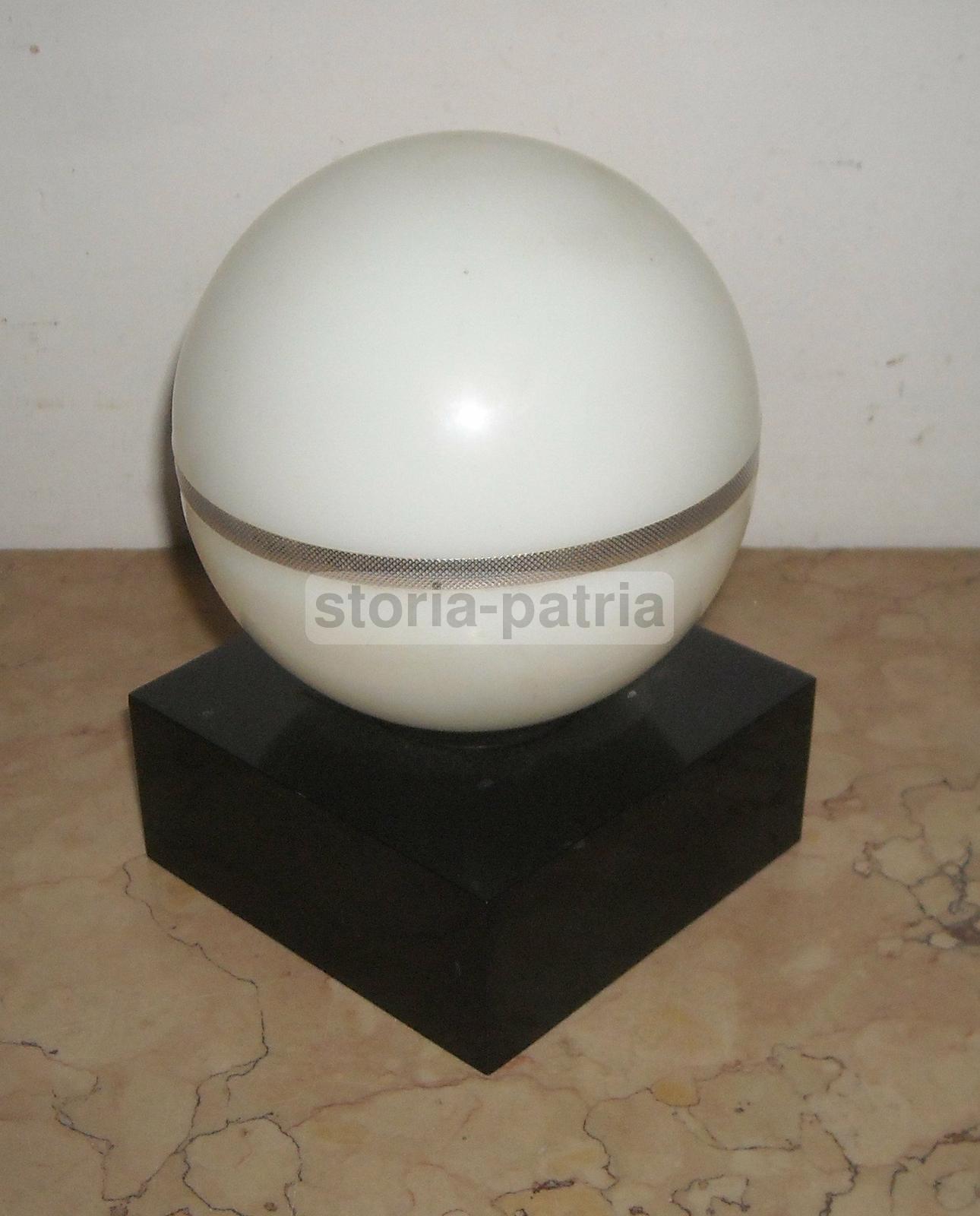 Modernariato, Design, Elettricita, Graziosa Lampada Da Tavolo, Da Collezione, Pile immagine 1