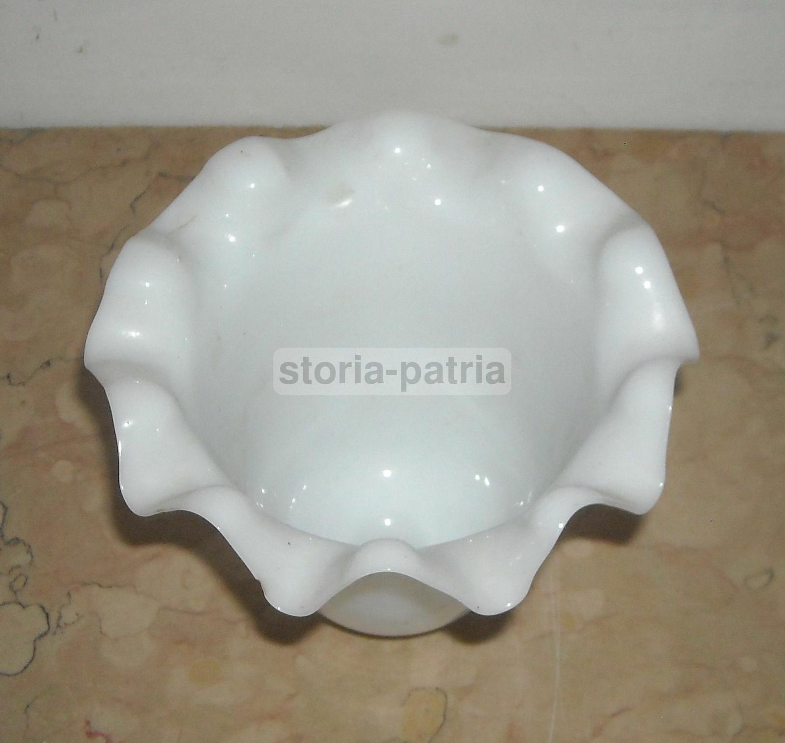 Pregevole Coppa Per Lampada O Lampadario, Decorativo Vetro d'Epoca, Bianca, Opale immagine 3