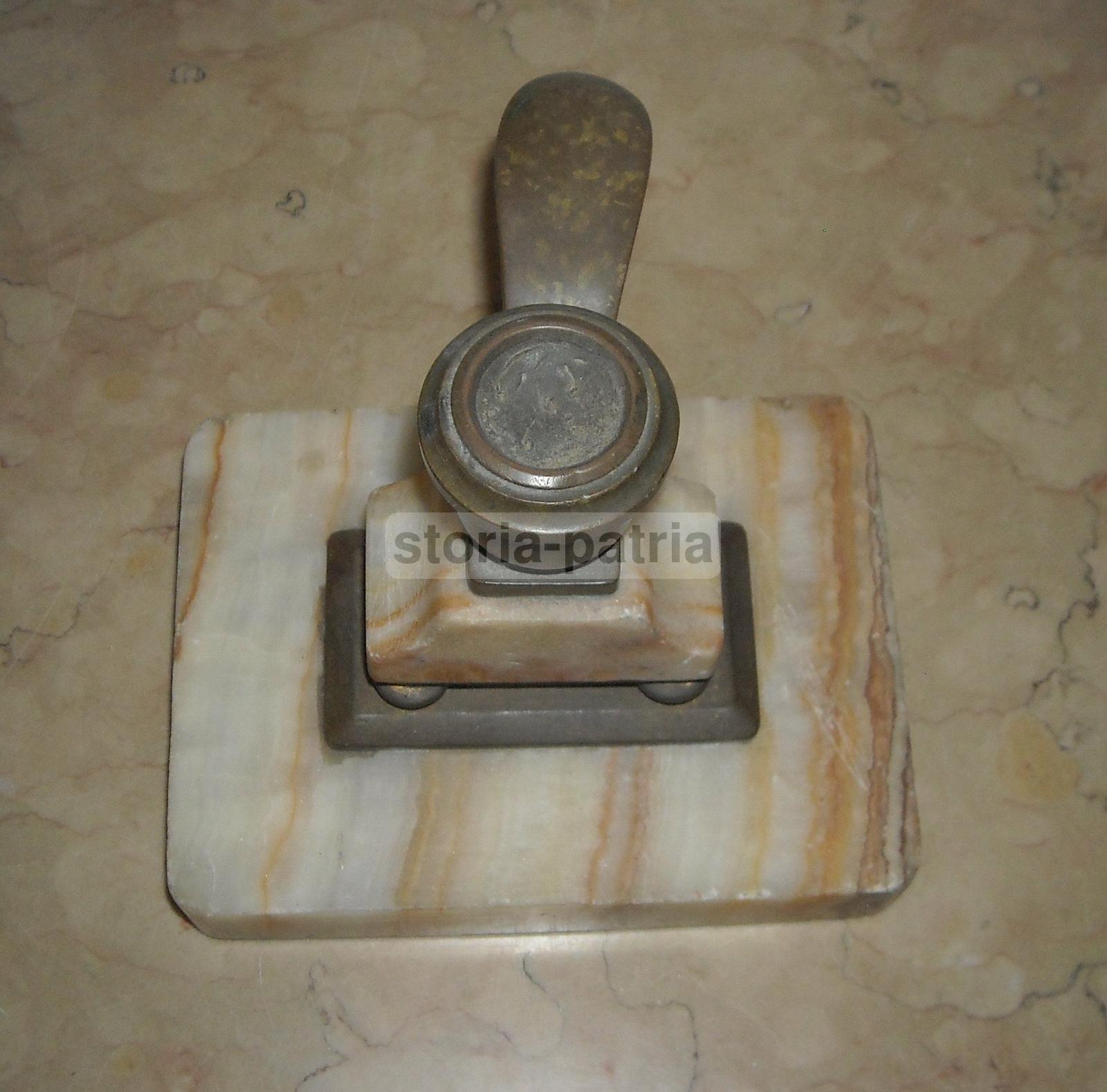 Pregevole Soprammobile, Bugia Porta Candela, Artistico Modellato, Bronzo E Marmo immagine 9
