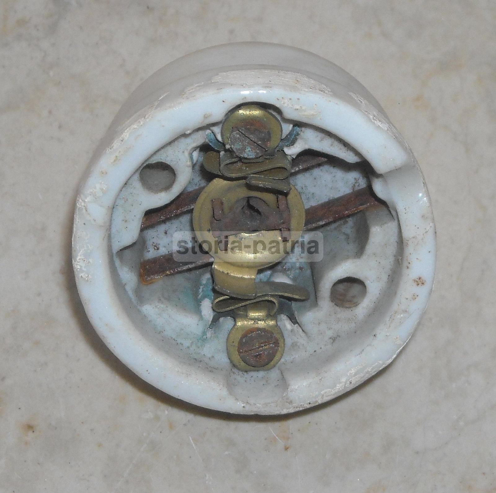 Tecnica, Elettricita, Antico Interruttore Elettrico, Porcellana Bianca, Decorativo immagine 3
