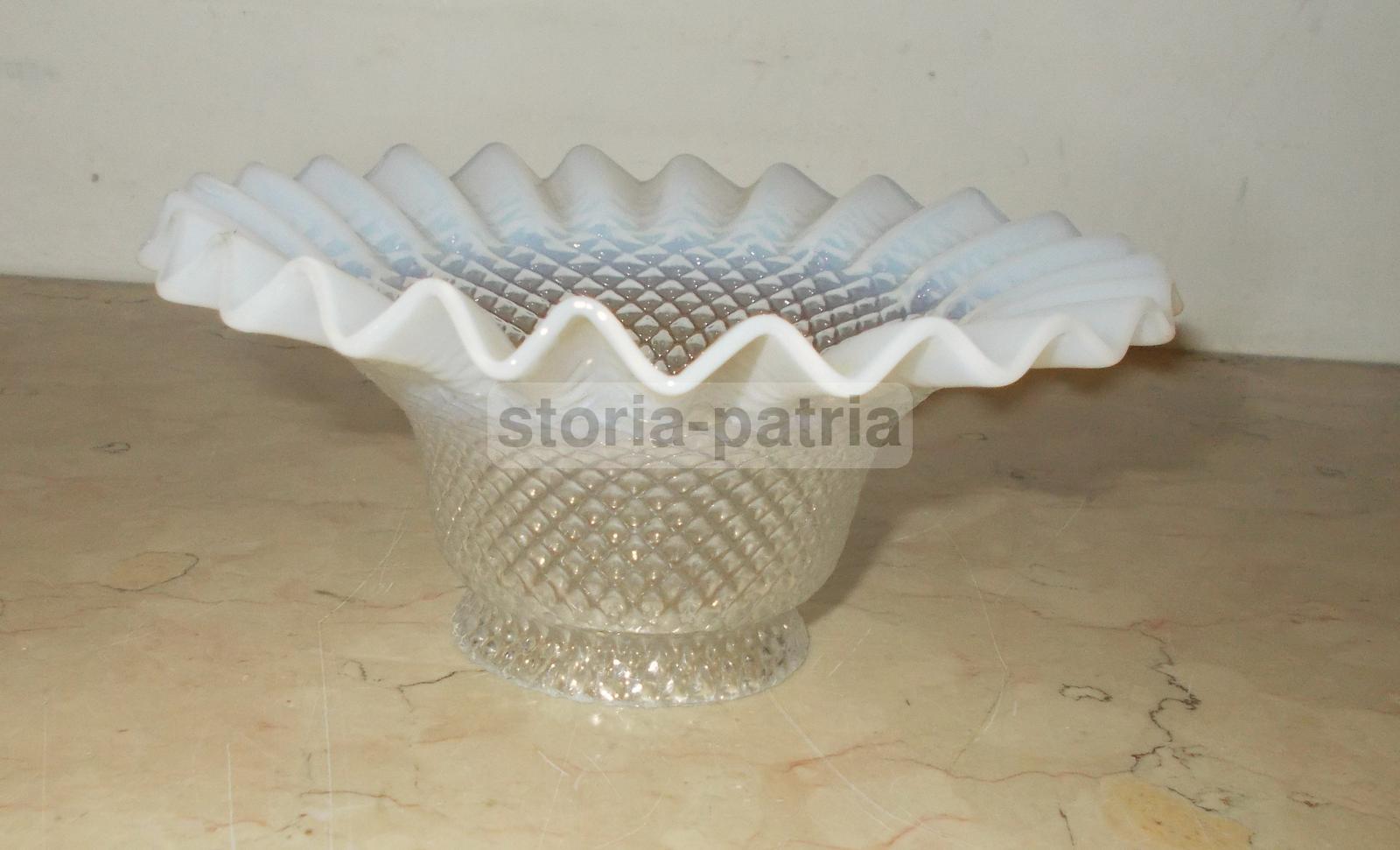 Utilissima Coppa Per Lampada, Antica, Decorativa, Vetro Liberty, Utile Per Applique immagine 3